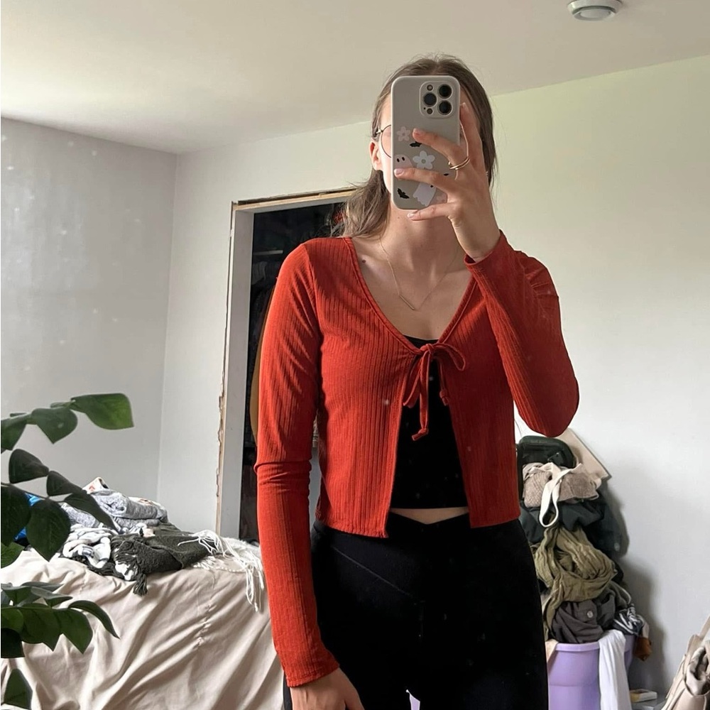 Long sleeve tie top